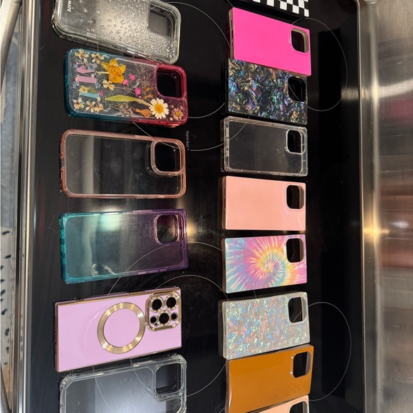 Flaunt cases iPhone 13 PRO. You pick two (2). - Picture 4 of 6